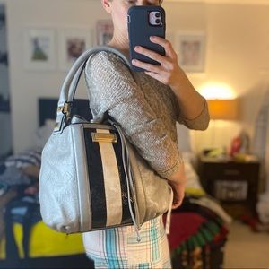 🤍L.A.M.B. Grey tote🤍